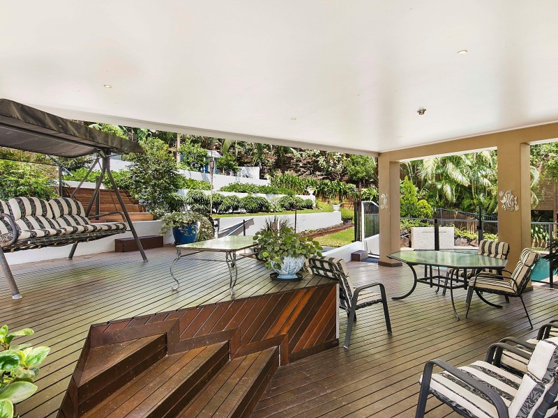 9 Hillside Court, Little Mountain QLD 4551