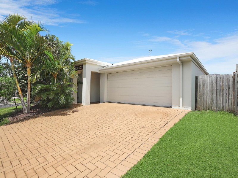 5 Kurrimine Crescent, Mountain Creek QLD 4557
