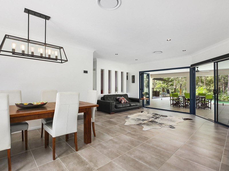 9 Anna Close, Tanawha QLD 4556