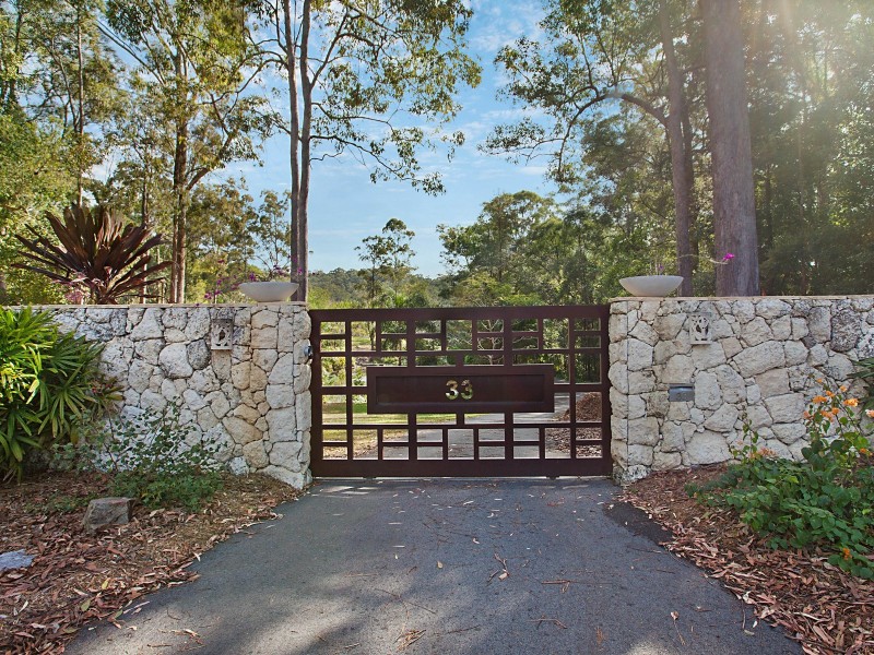 33 Lucida Place, Ilkley QLD 4554