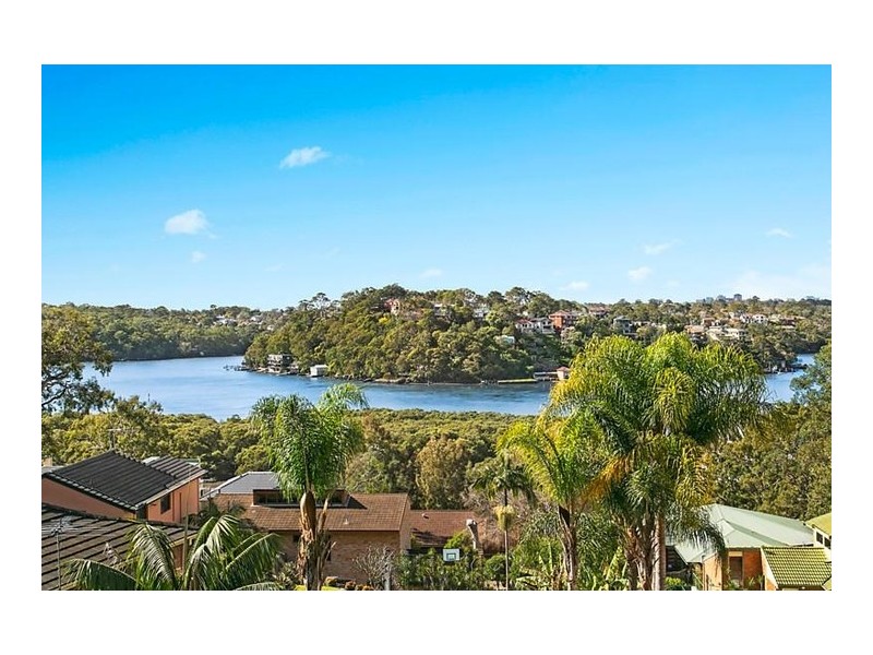 99 Bignell Street, Illawong NSW 2234