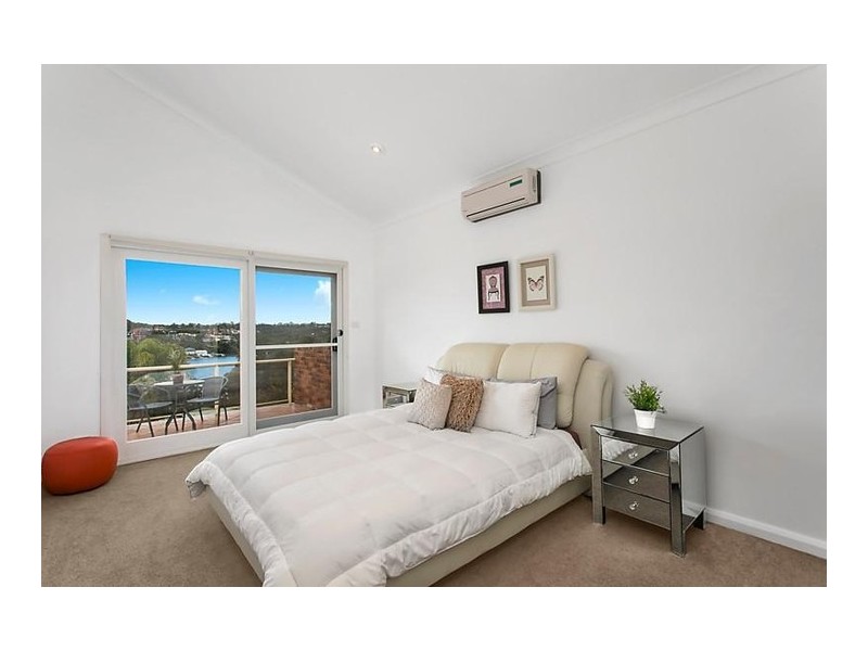 99 Bignell Street, Illawong NSW 2234