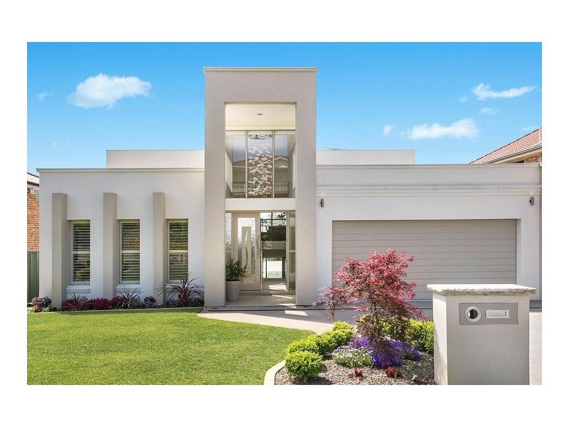 10 Treborth Place, Menai NSW 2234