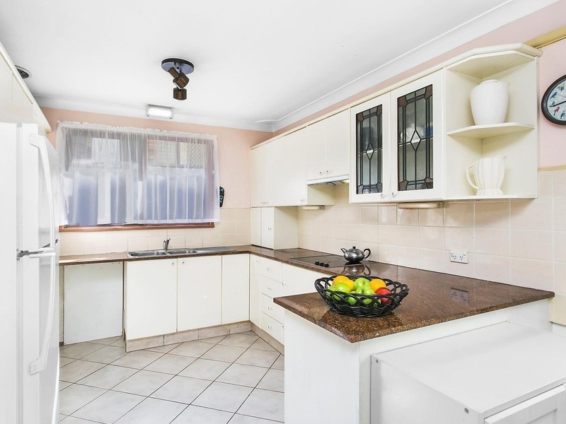 16 Jerrara Street, Engadine NSW 2233