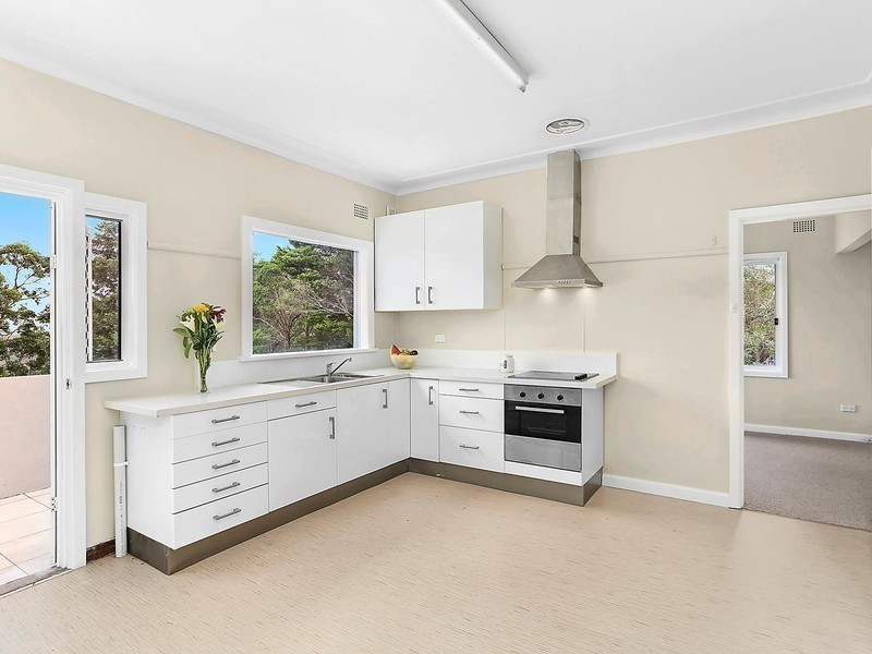215 Woronora Road, Engadine NSW 2233