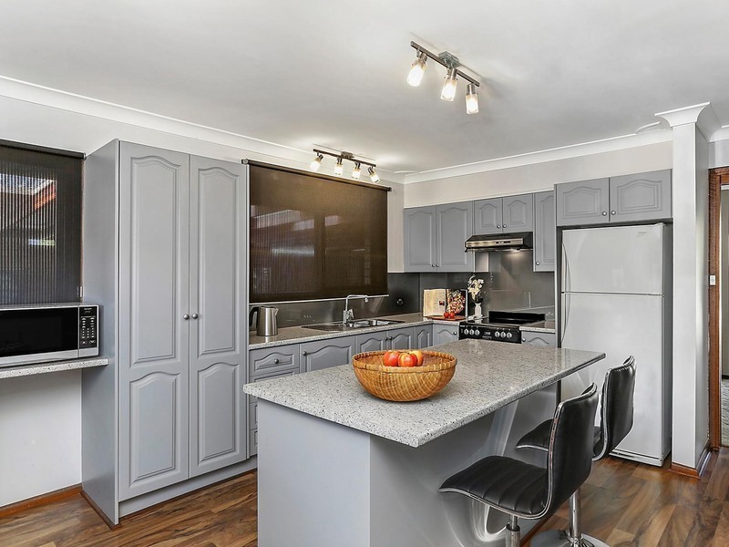 11 Awatea Place, Engadine NSW 2233