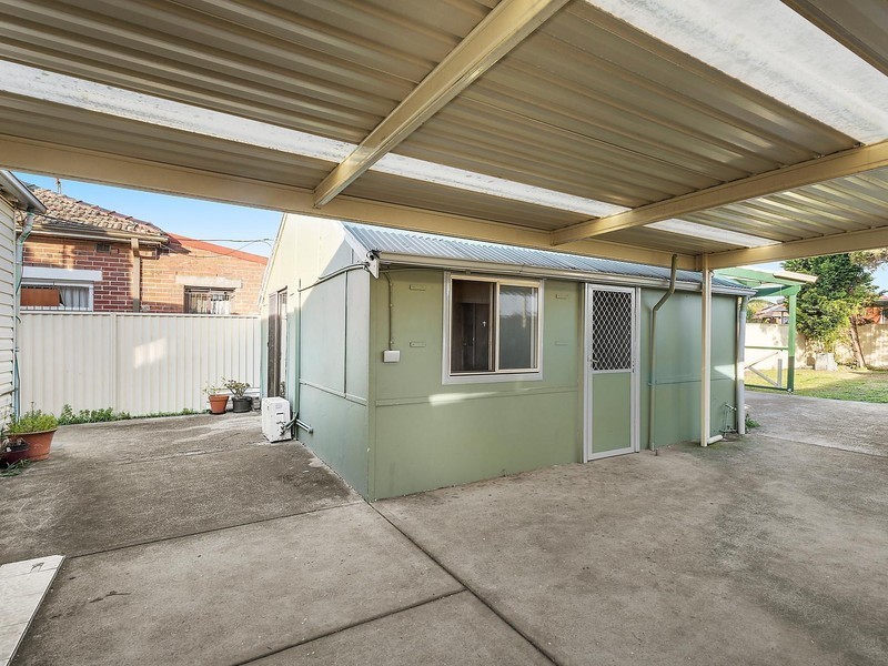 942 Punchbowl Road, Punchbowl NSW 2196