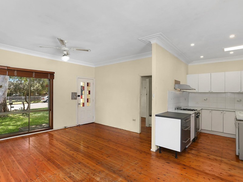 218 Cooriengah Heights Road, Engadine NSW 2233