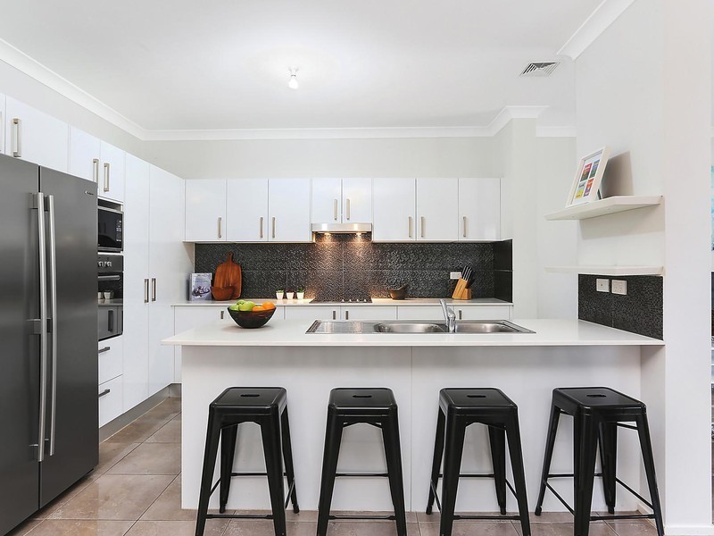 32B Cambrai Avenue, Engadine NSW 2233