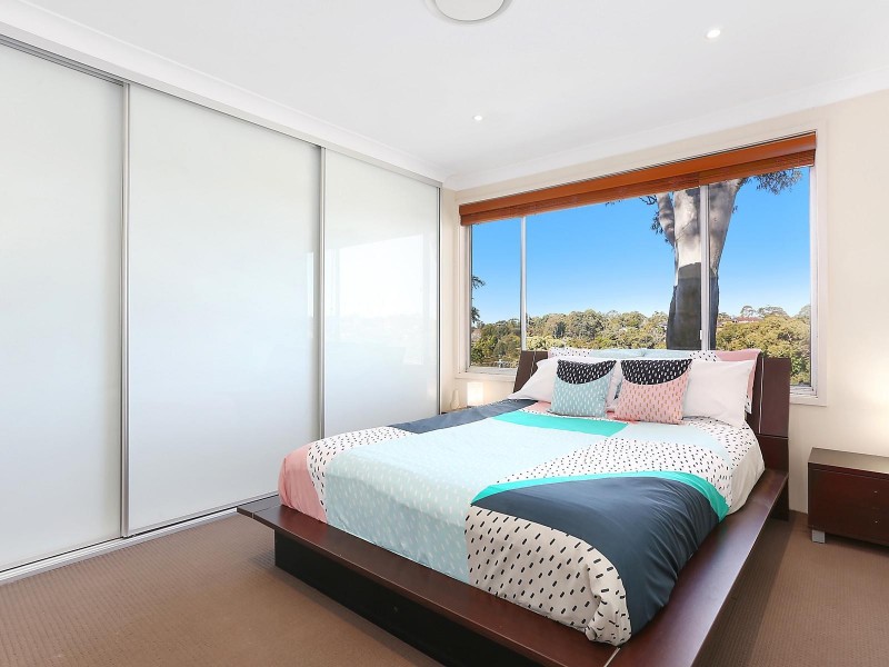 17 Dumbarton Place, Engadine NSW 2233