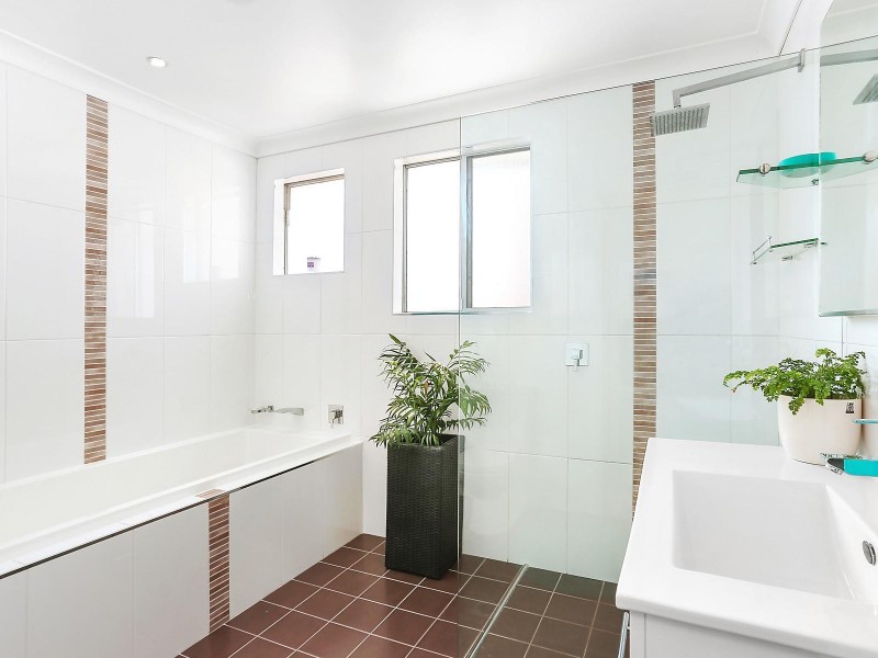 17 Dumbarton Place, Engadine NSW 2233