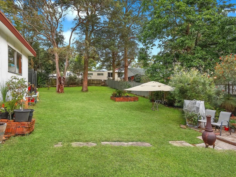 10 Blacket Street, Heathcote NSW 2233