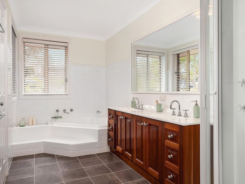 6 Jaeger Place, Woronora Heights NSW 2233