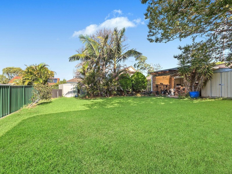 92 Caldarra Avenue, Engadine NSW 2233