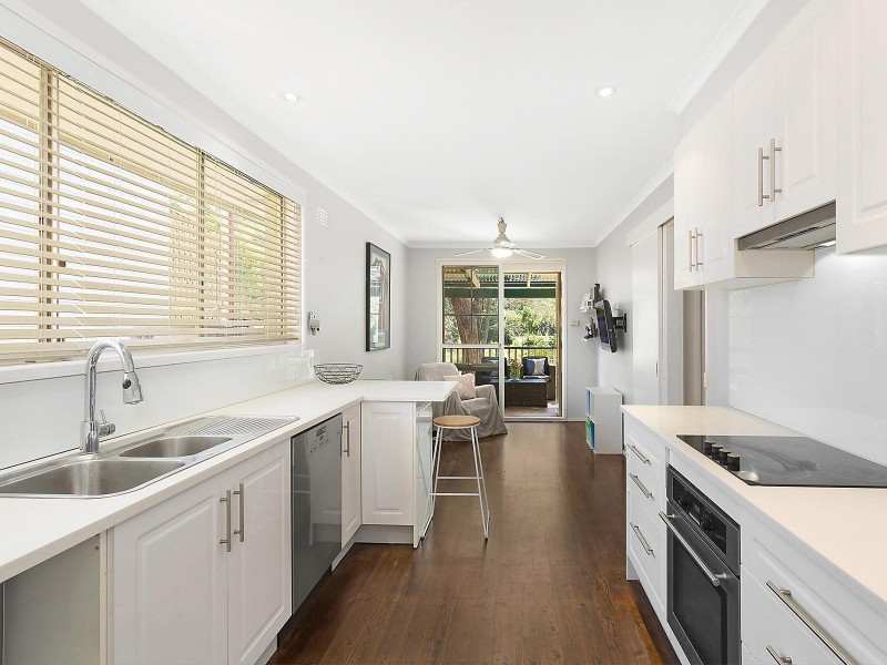 19 Lochiel Road, Engadine NSW 2233