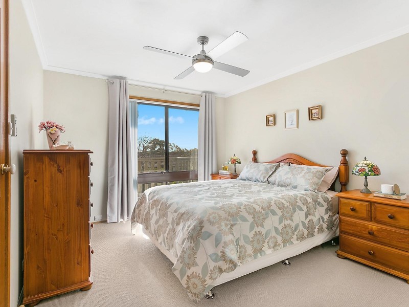 8 Banjo Street, Heathcote NSW 2233