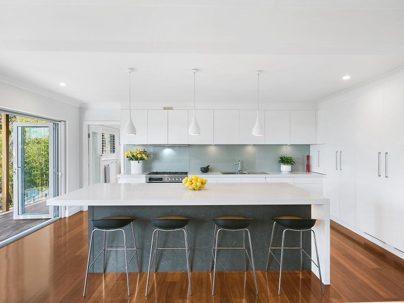 28 Bridgeview Road, Yarrawarrah NSW 2233