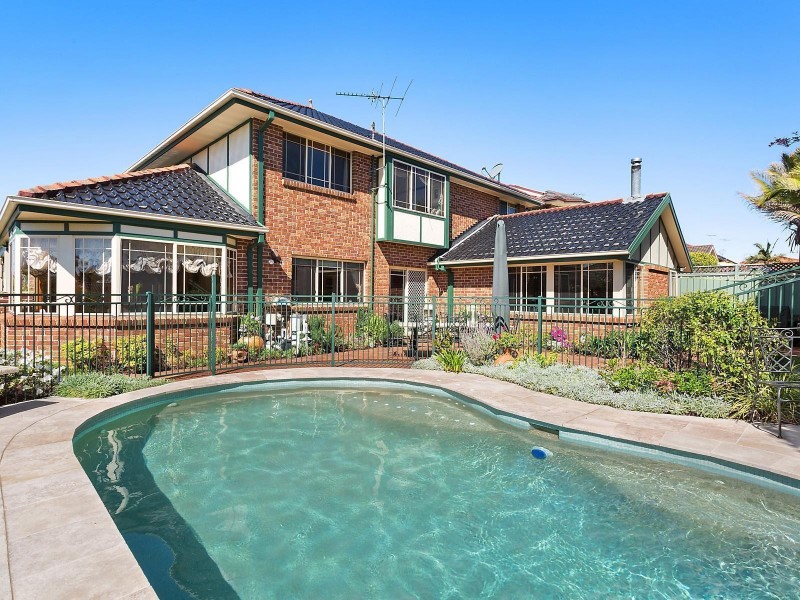 1 Pelican Place, Woronora Heights NSW 2233