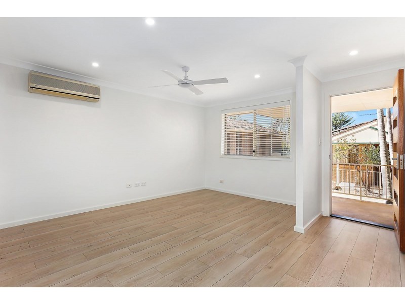 2/9 Clements Parade, Kirrawee NSW 2232