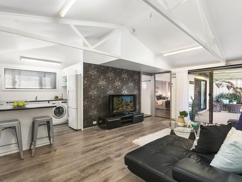 15 Tecoma Street, Heathcote NSW 2233