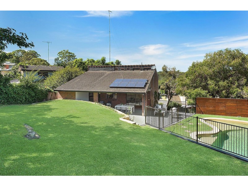 9 Gore Avenue, Kirrawee NSW 2232