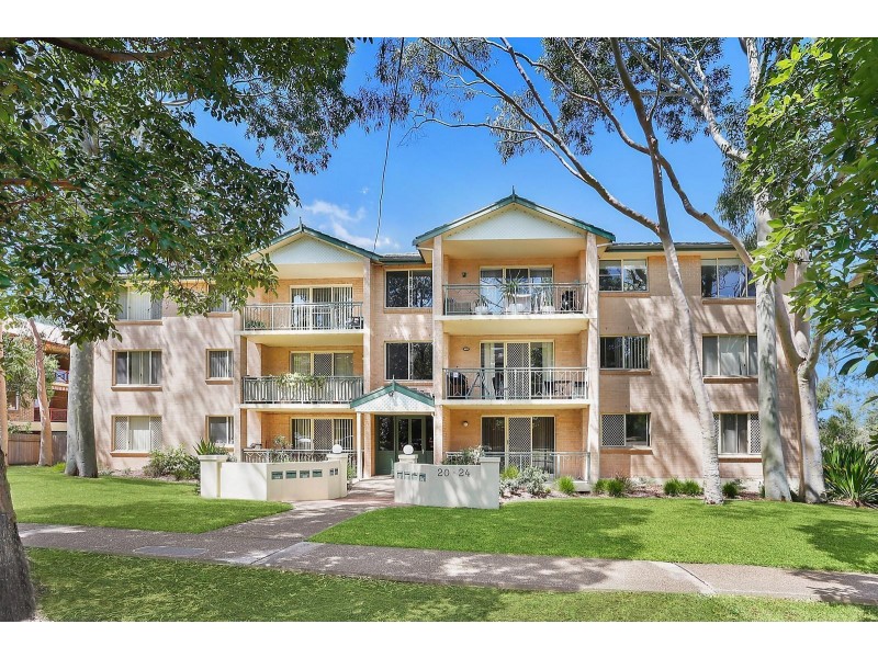 2/20-24 Preston Avenue, Engadine NSW 2233