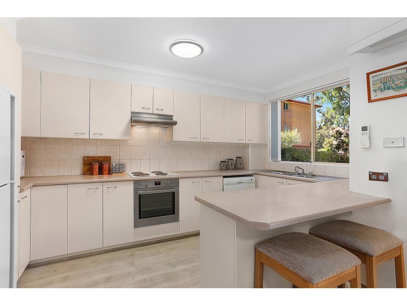 2/20-24 Preston Avenue, Engadine NSW 2233