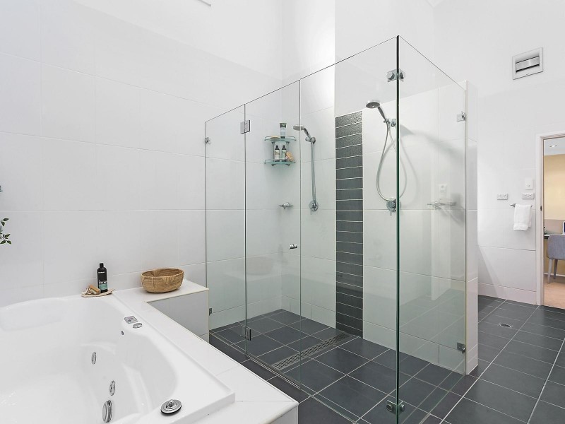 5 Canobolas Place, Yarrawarrah NSW 2233