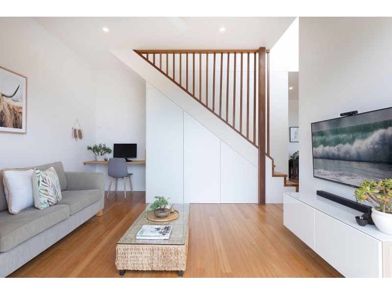 14 Palmyra Avenue, Thirroul NSW 2515