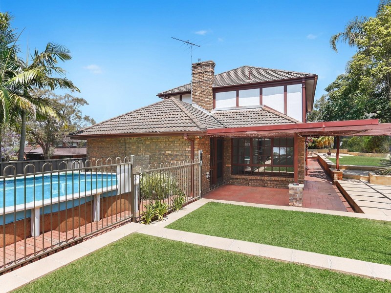 1 Dotterel Place, Woronora Heights NSW 2233