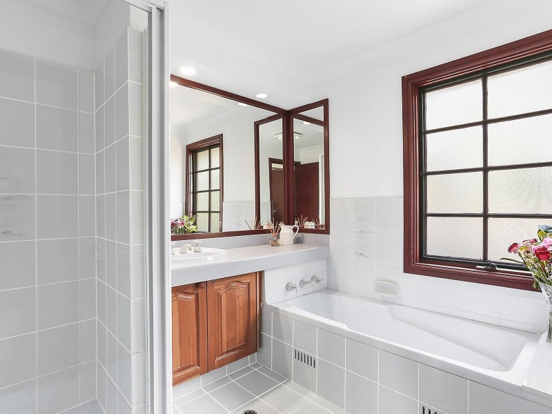 1 Dotterel Place, Woronora Heights NSW 2233