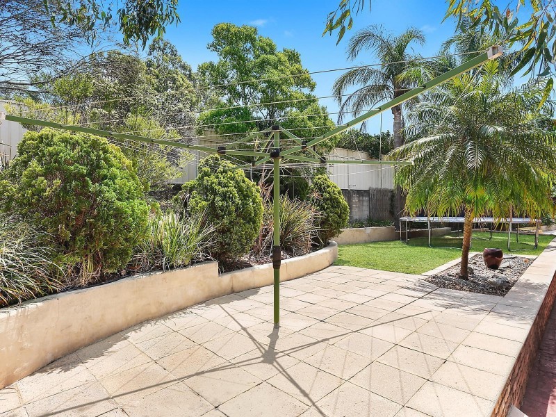 1 Dotterel Place, Woronora Heights NSW 2233