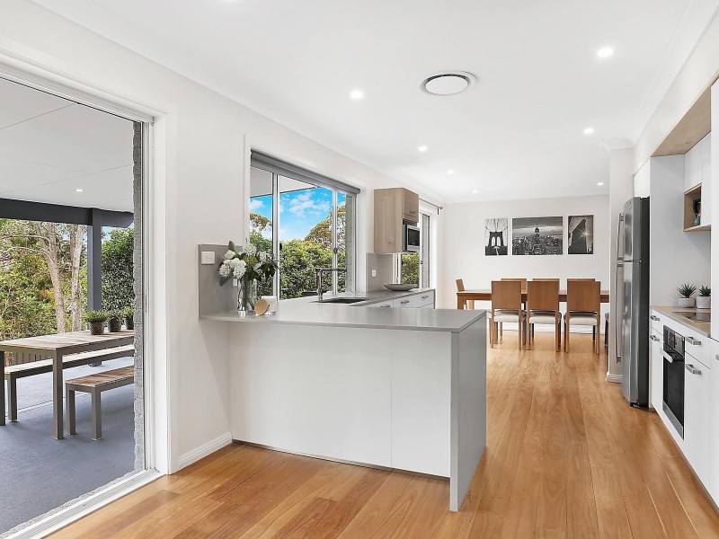 52 Willaroo Avenue, Woronora Heights NSW 2233