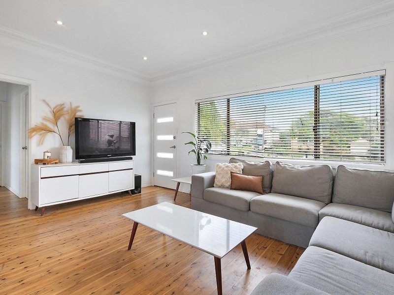 92 Caldarra Avenue, Engadine NSW 2233