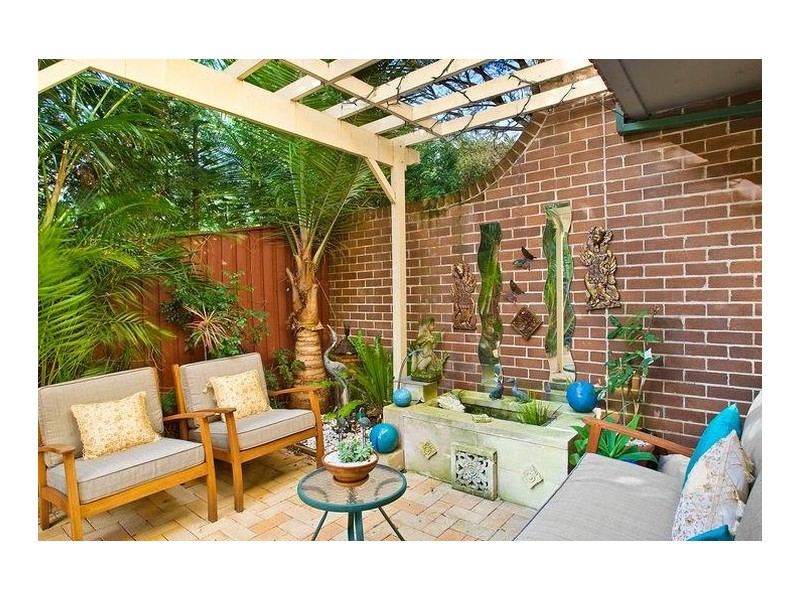 18E Brook Street, Crows Nest NSW 2065