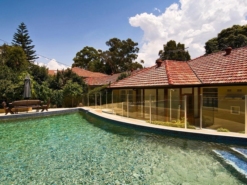 10 Valleyview Crescent, Greenwich NSW 2065