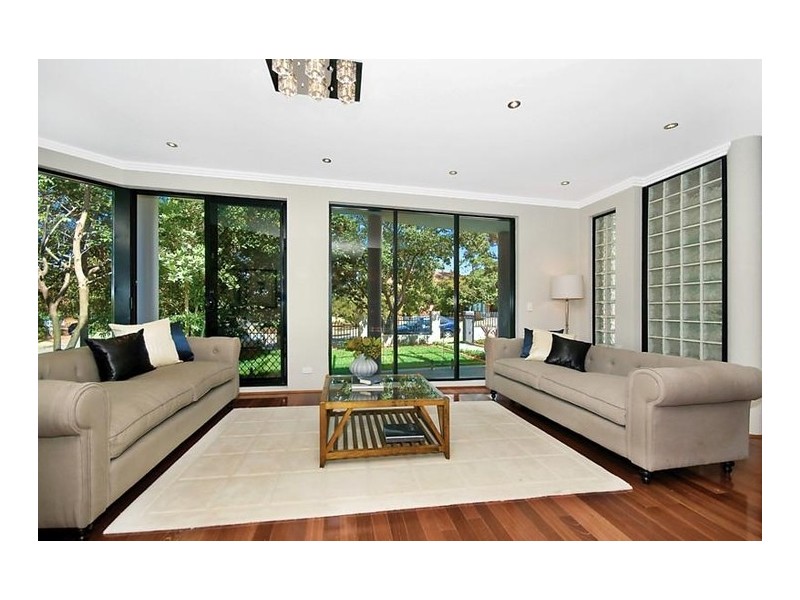 4 Myee Crescent, Lane Cove NSW 2066