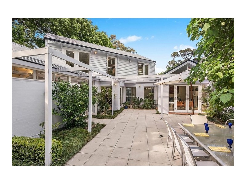 17 Bellevue Avenue, Greenwich NSW 2065