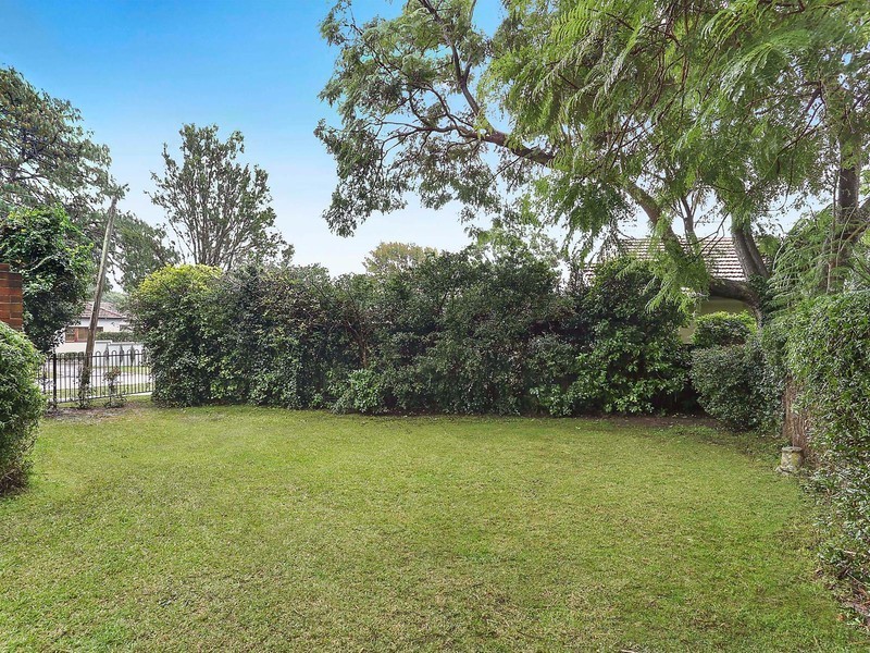 121 Centennial Avenue, Lane Cove NSW 2066