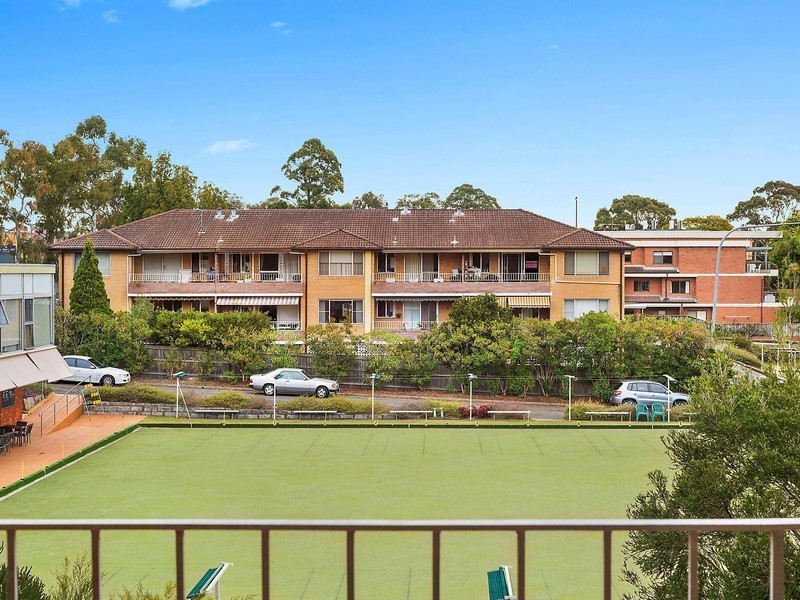 12/143 Burns Bay Road, Lane Cove NSW 2066