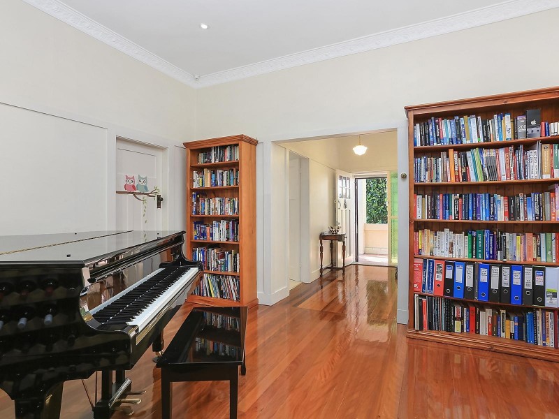 14 River Road West, Longueville NSW 2066