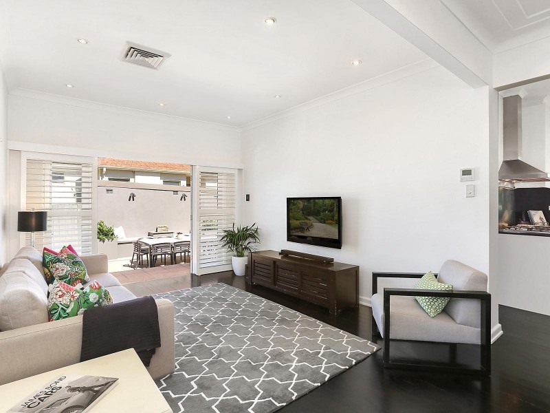 20 Hinkler Crescent, Lane Cove NSW 2066