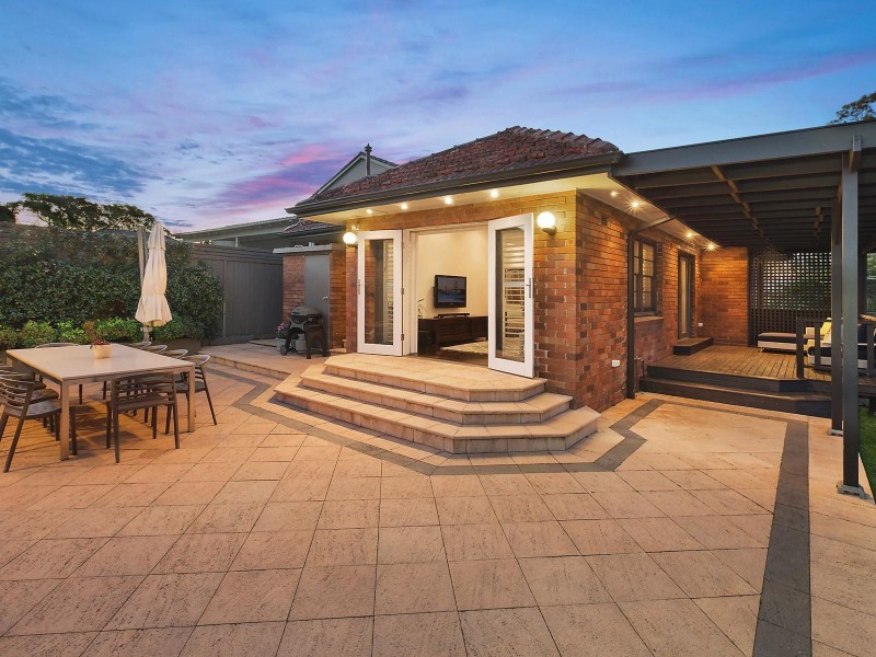 20 Hinkler Crescent, Lane Cove NSW 2066