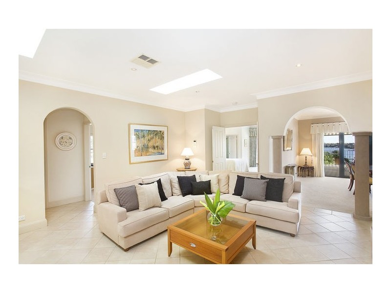 11 Stanley Road, Hunters Hill NSW 2110