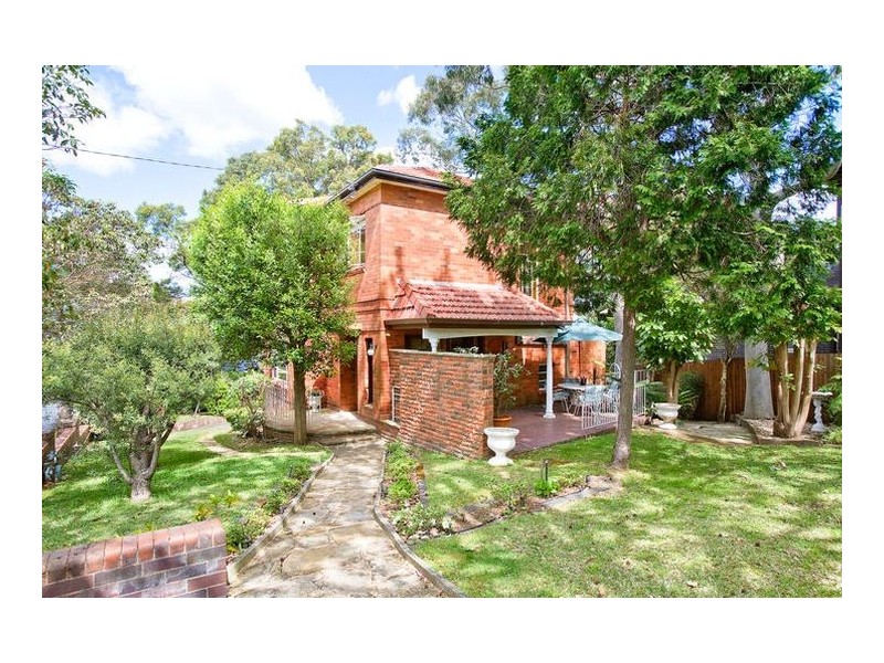1 Tambourine Bay Road, Lane Cove NSW 2066
