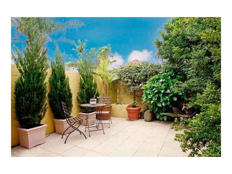 90 Holtermann Street, Crows Nest NSW 2065