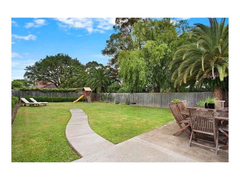 176 Burns Bay Road, Lane Cove NSW 2066