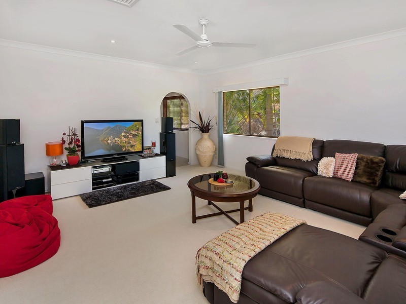 4 Stirling Drive, Castle Hill QLD 4810