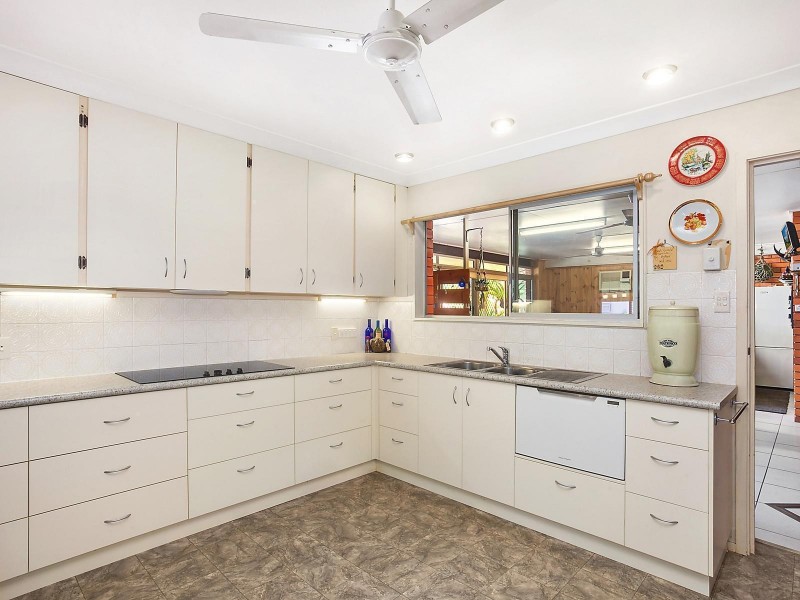 7 Sallows Street, Pallarenda QLD 4810