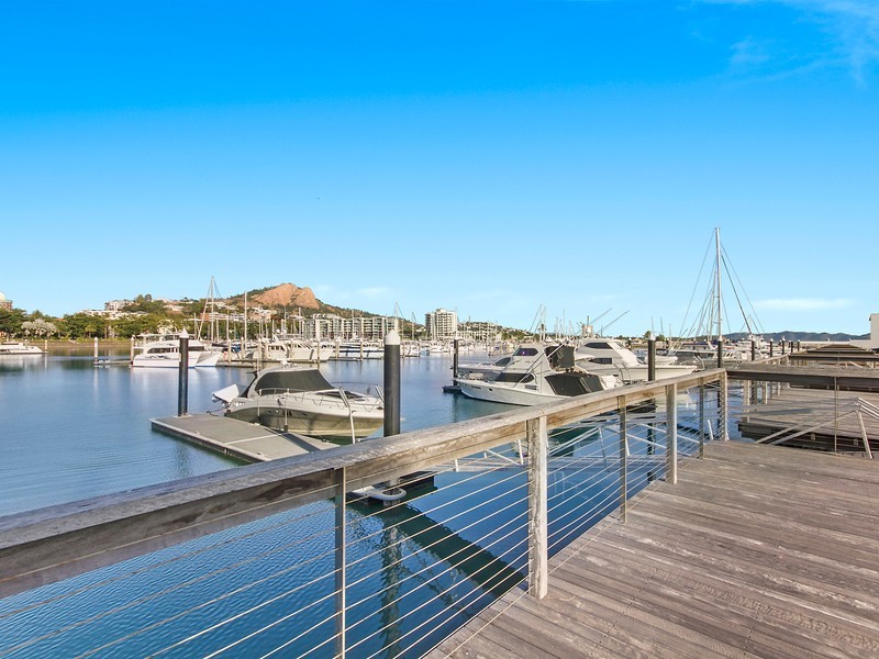 5 Sir Leslie Thiess Drive, Townsville City QLD 4810